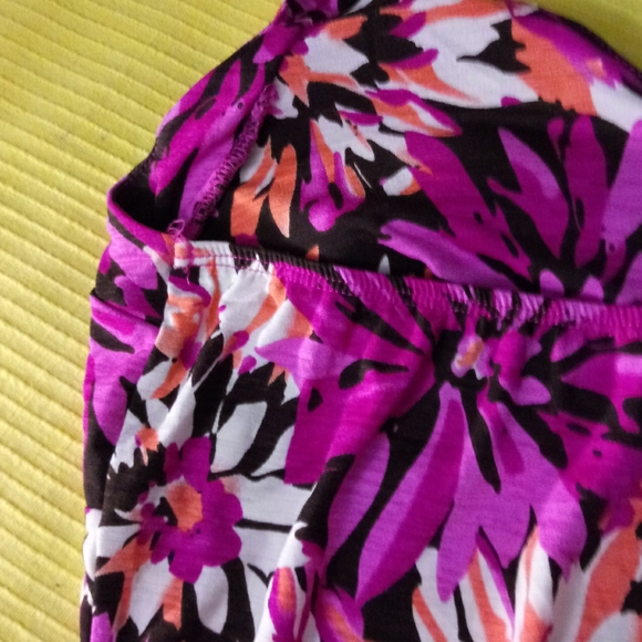 Y2K DEB 90s floral halter top - Picture 4 of 6